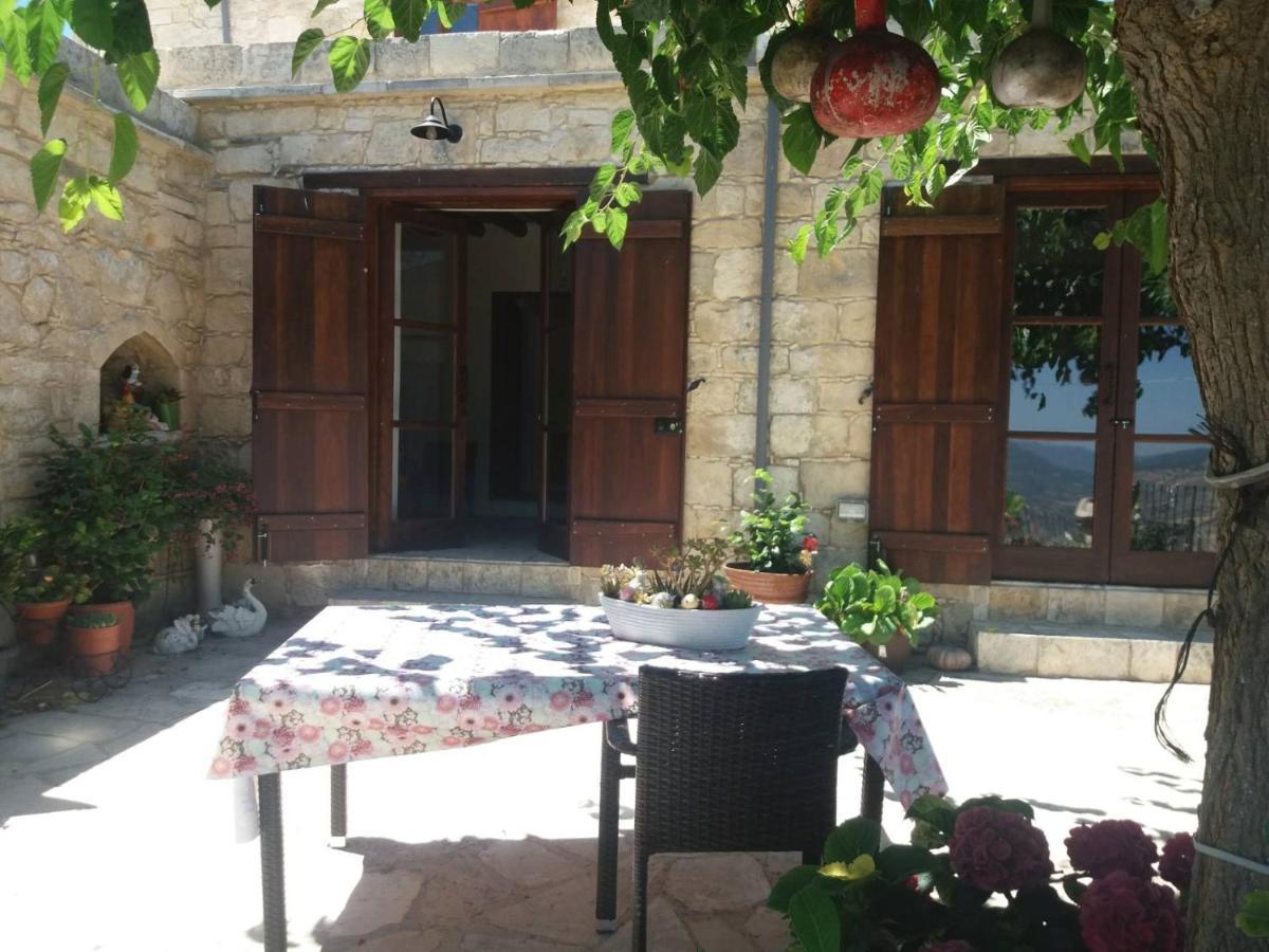 Bed and Breakfast Georgia'S House Fyti Exteriér fotografie